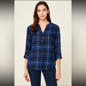 Zac & Rachel Blue Plaid Blouse Medium Long Sleeve Button Front Roll Tab Top